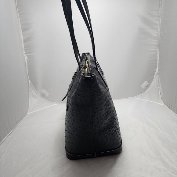 Signature Large Zip tote bag from Dooney & Bourke - Picture 2 of 14